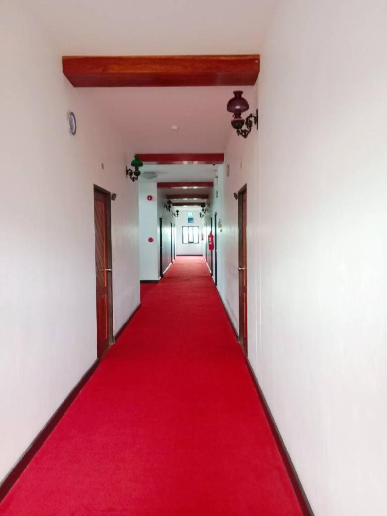 Jingjit Hotel Krabi town Екстериор снимка
