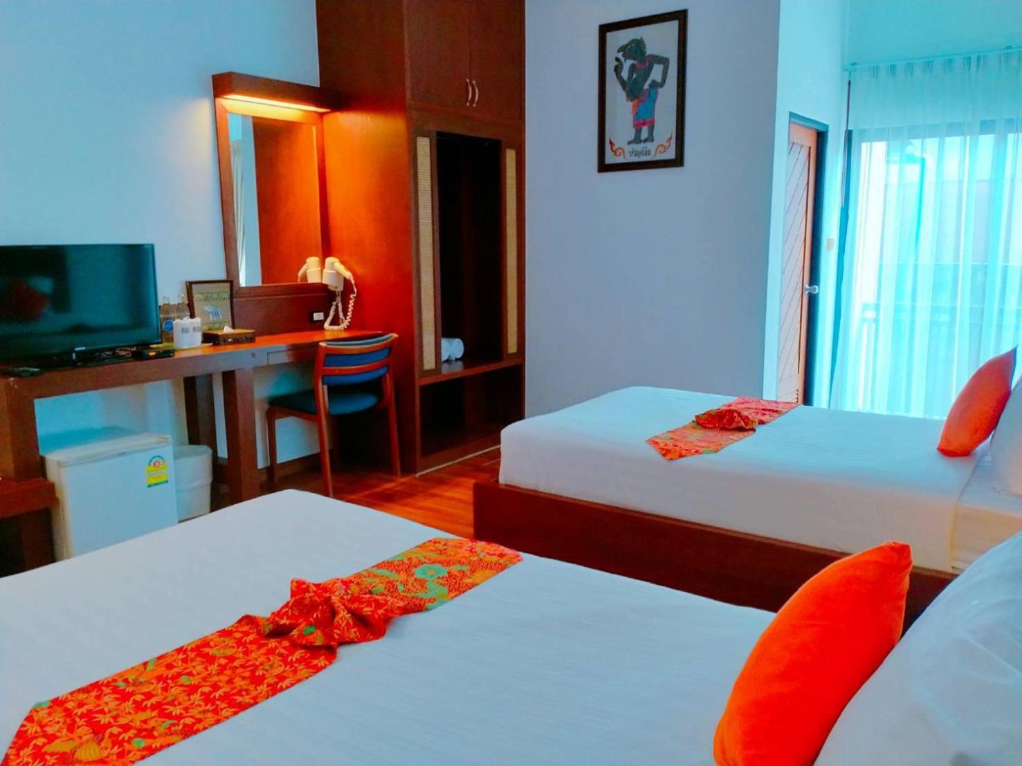Jingjit Hotel Krabi town Екстериор снимка