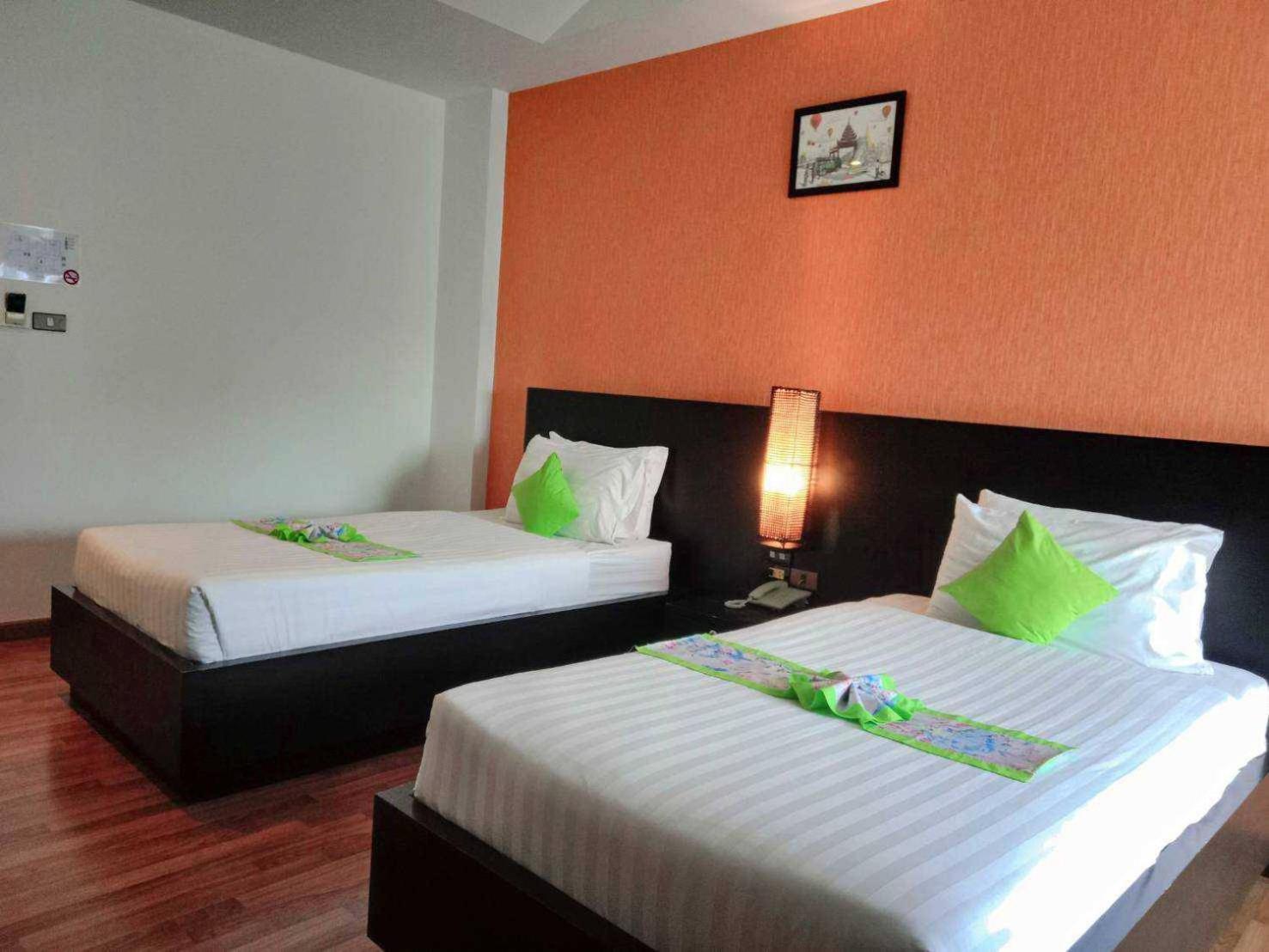 Jingjit Hotel Krabi town Екстериор снимка